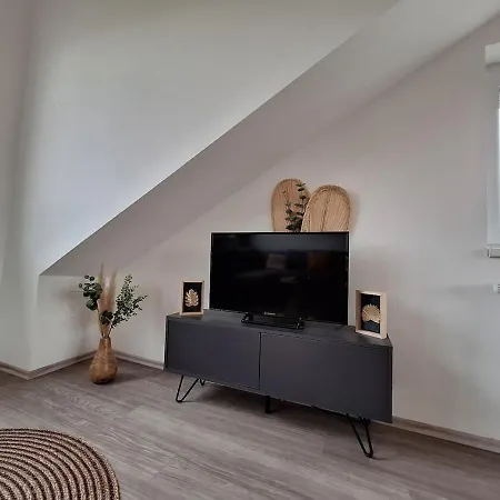 With A Great View דטלבאך