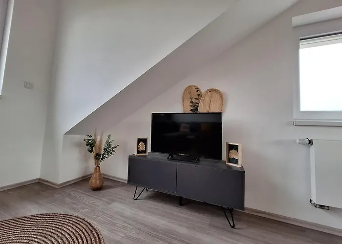 With A Great View דטלבאך